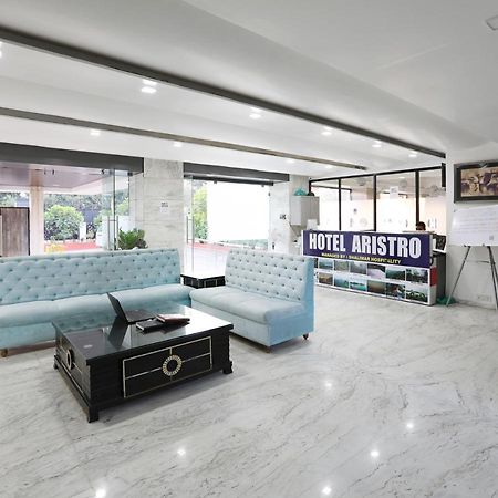 Hotel Aristro Lonavala Bagian luar foto