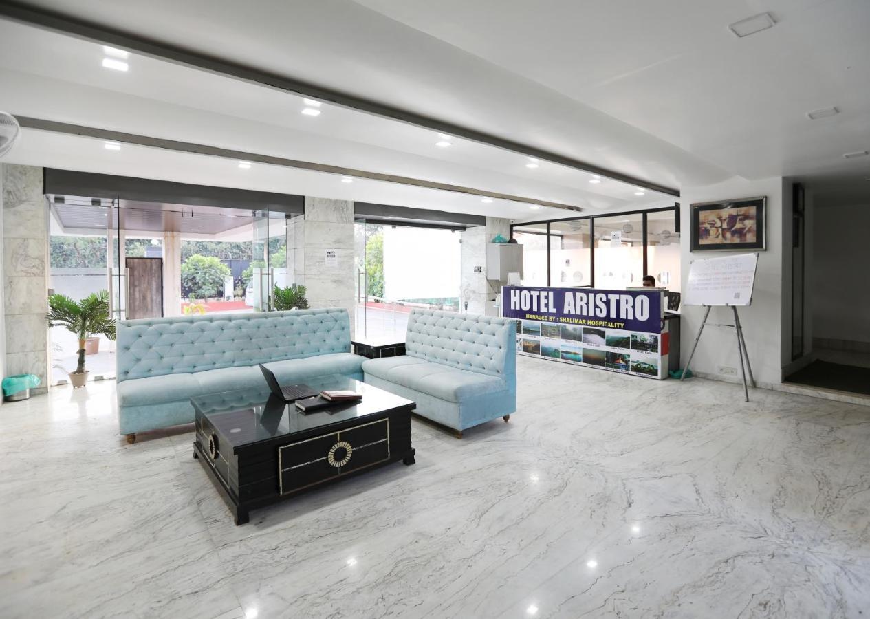 Hotel Aristro Lonavala Bagian luar foto