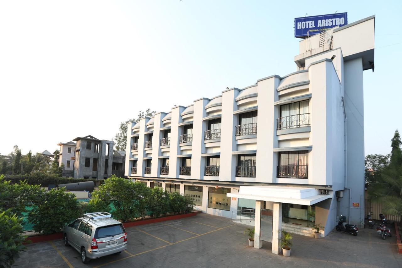 Hotel Aristro Lonavala Bagian luar foto
