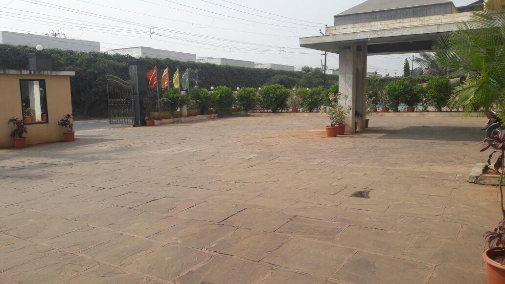Hotel Aristro Lonavala Bagian luar foto